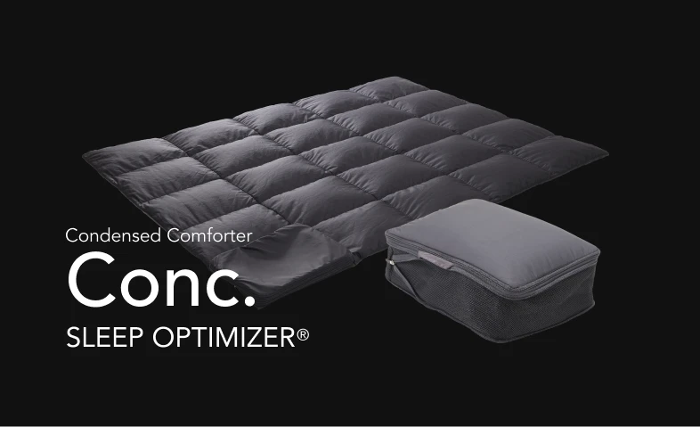 Condensed Comforter Conc. SLEEP OPTIMIZER® 展開した布団とケースの製品写真
